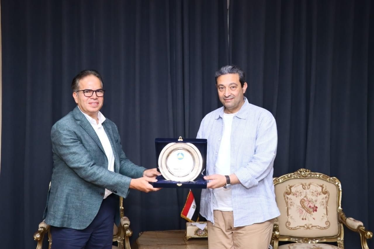 Governor of Damietta Presents a Shield to Mopco in Recognition of Its Efforts as Strategic Sponsor